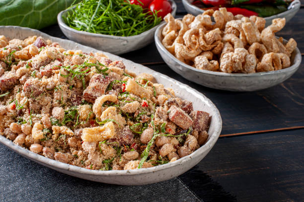 Feijão Tropeiro comida mineira marmitex Sabará